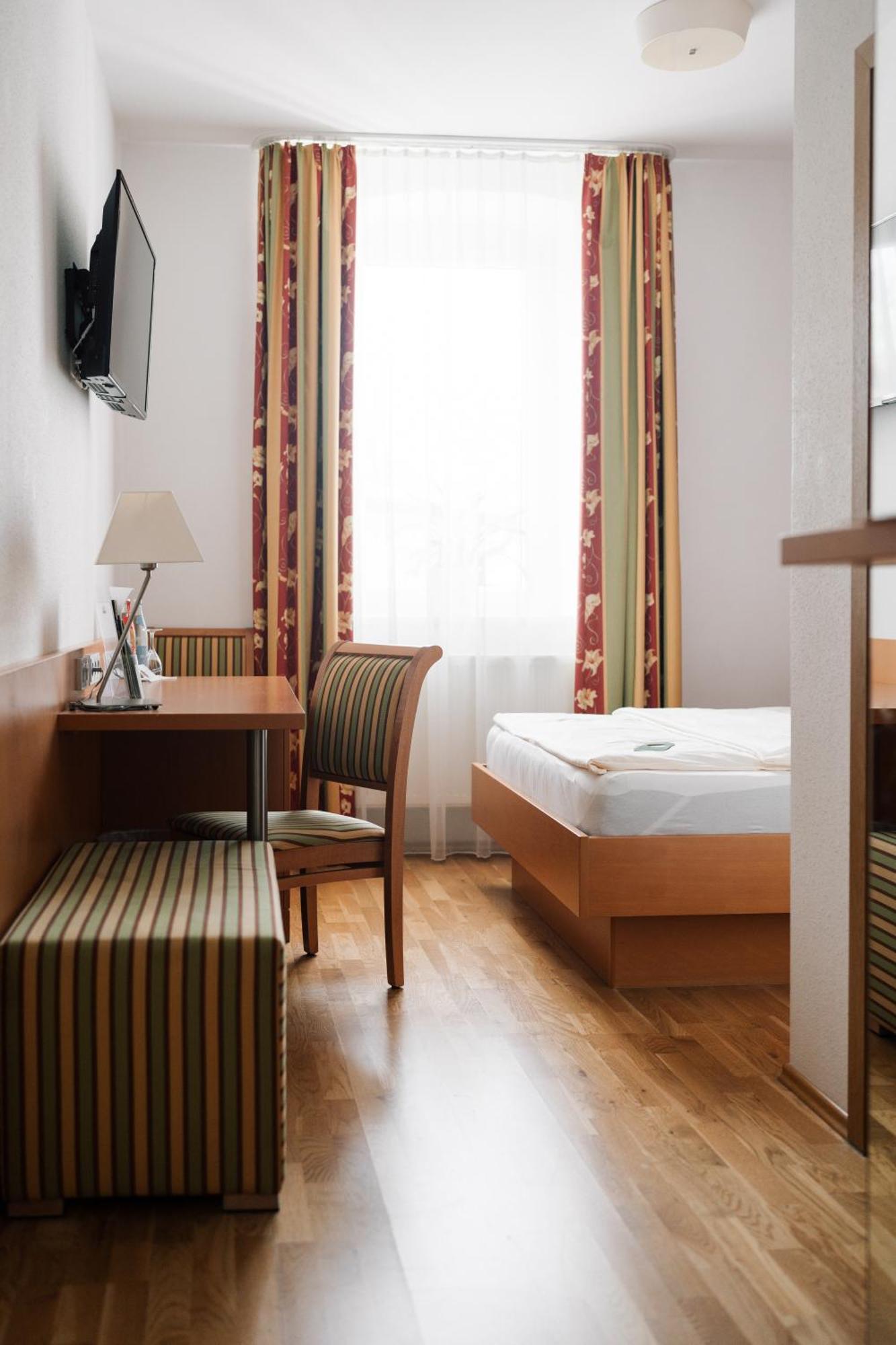 Hotel Weisses Ross 콘너스로이트 외부 사진